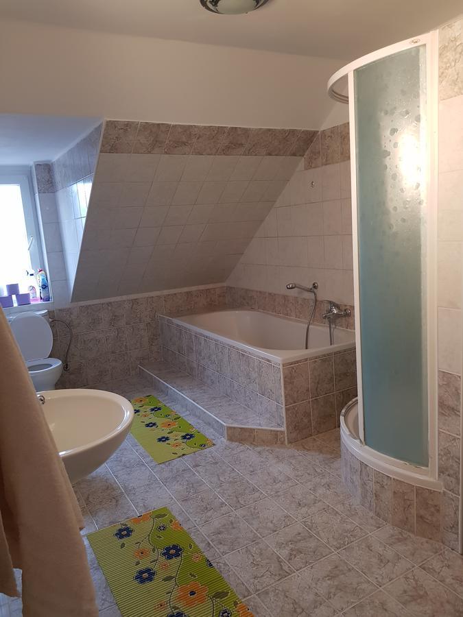 Restaurace U Marty Hotel Dubí Zewnętrze zdjęcie