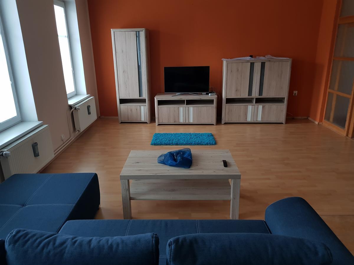 Restaurace U Marty Hotel Dubí Zewnętrze zdjęcie